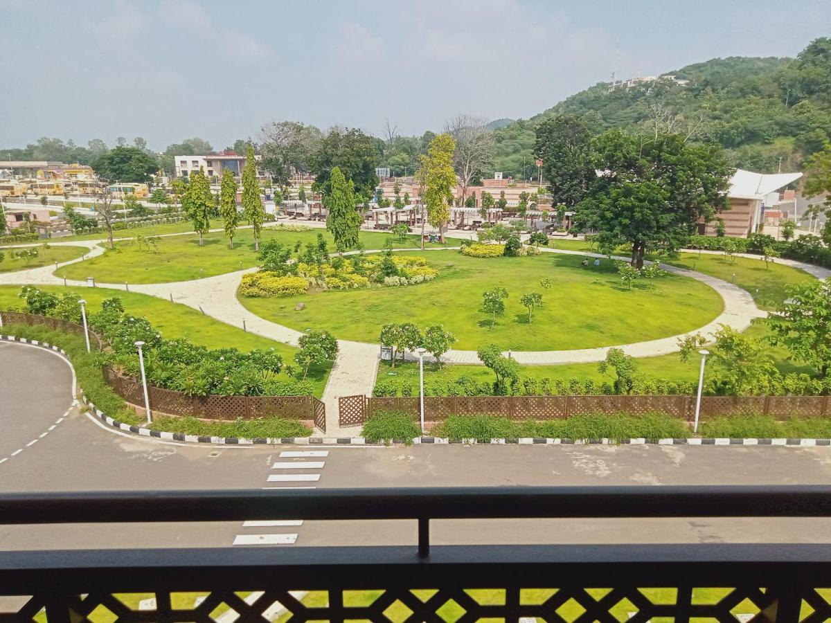Ramada Encore By Wyndham Statue Of Unity Kevadia المظهر الخارجي الصورة